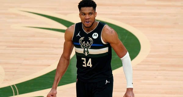 更是备受瞩 更是备受瞩